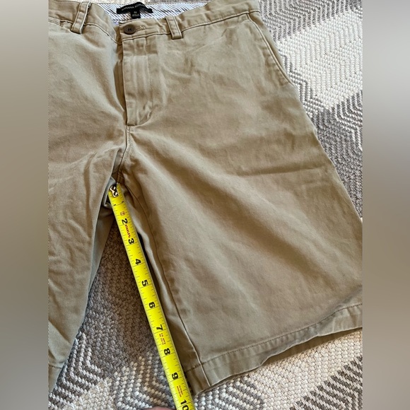 Banana Republic Khaki Shorts - Picture 3 of 5